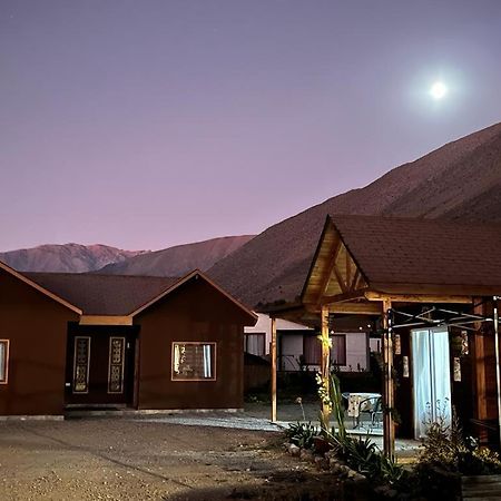 Cabanas Vicuna Cielo De Peralillo - Valle De Elqui Экстерьер фото